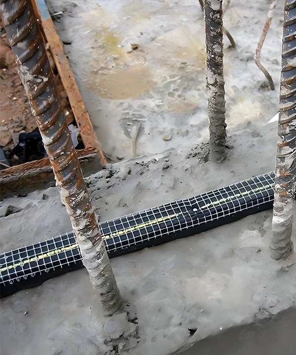 Waterstop strips used for filling in cement floors